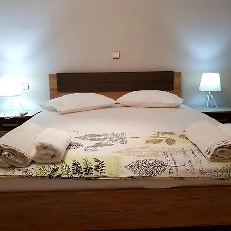Apartment Mojo Modern 2 *